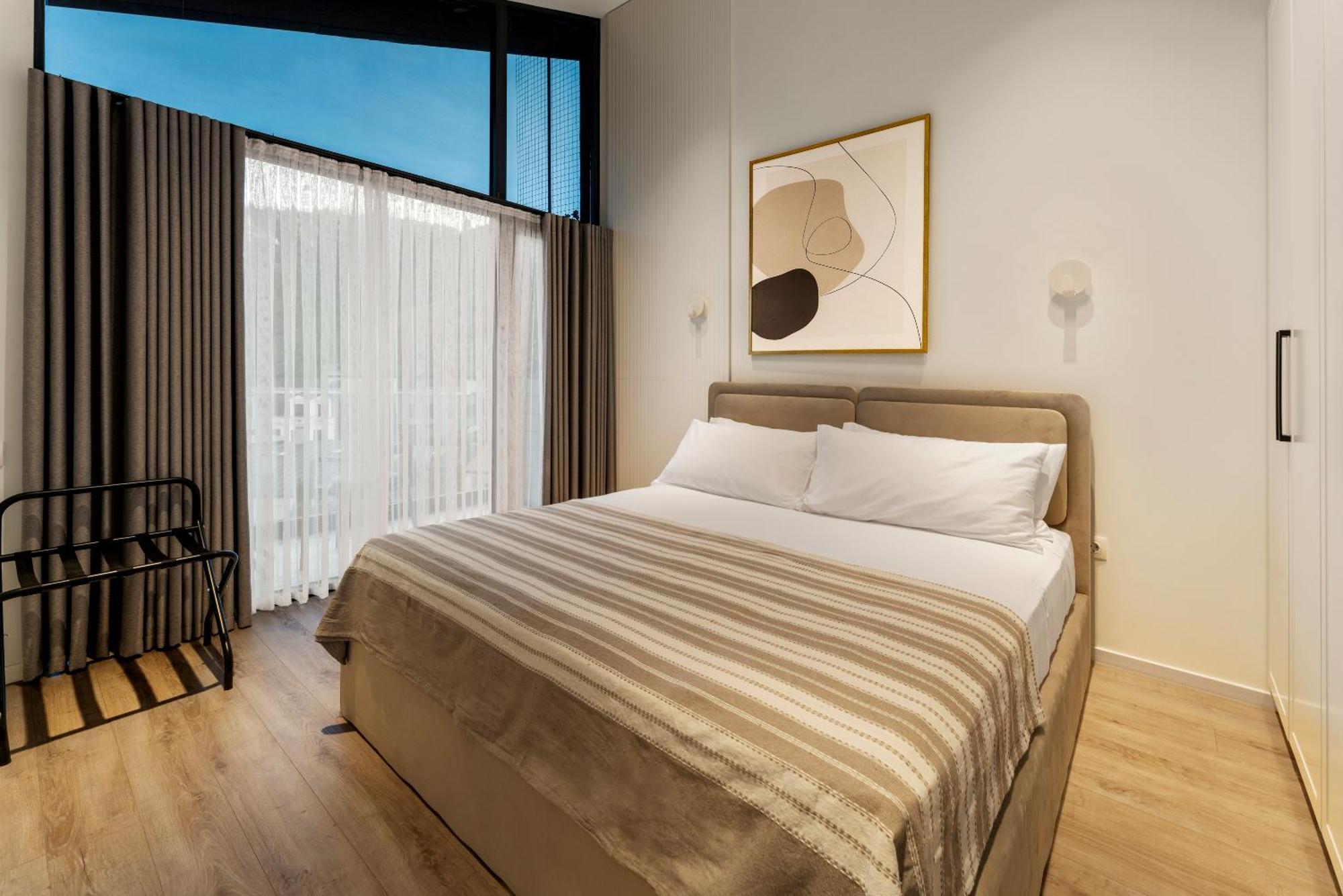 Solridge Aparthotel Тбилиси Экстерьер фото